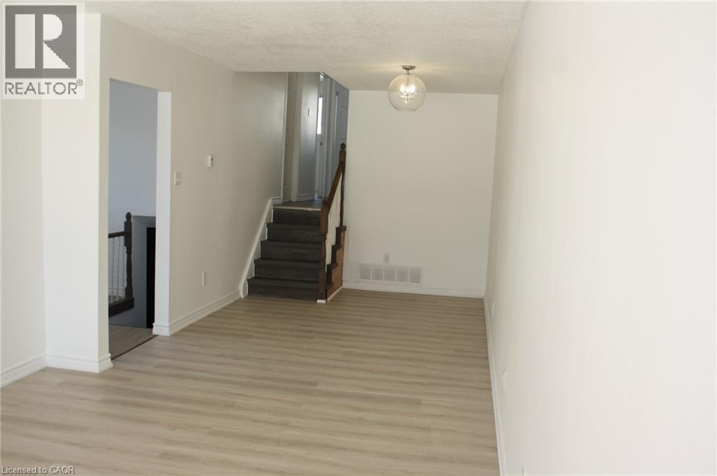 71 Nickolas Crescent, Cambridge, Ontario  N3C 3L7 - Photo 7 - 40820021