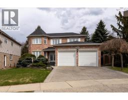54 WOODCREST Court, Kitchener, Ontario