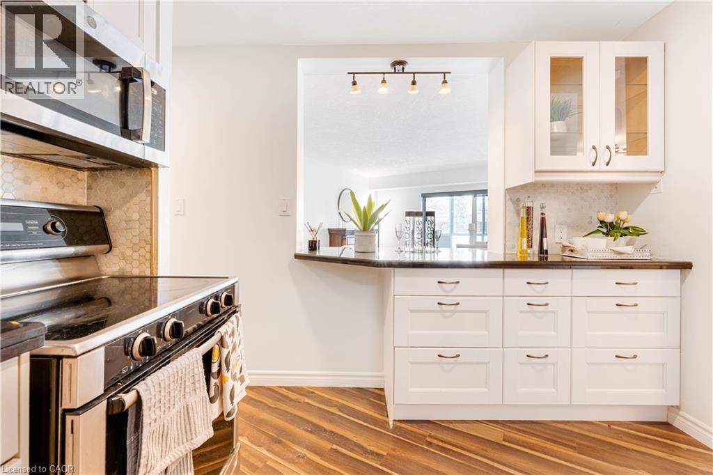 250 Glenridge Drive Unit# 102, Waterloo, Ontario  N2J 4H8 - Photo 6 - 40819602