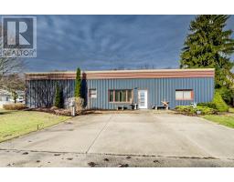 425 MARY STREET, Brockton, Ontario