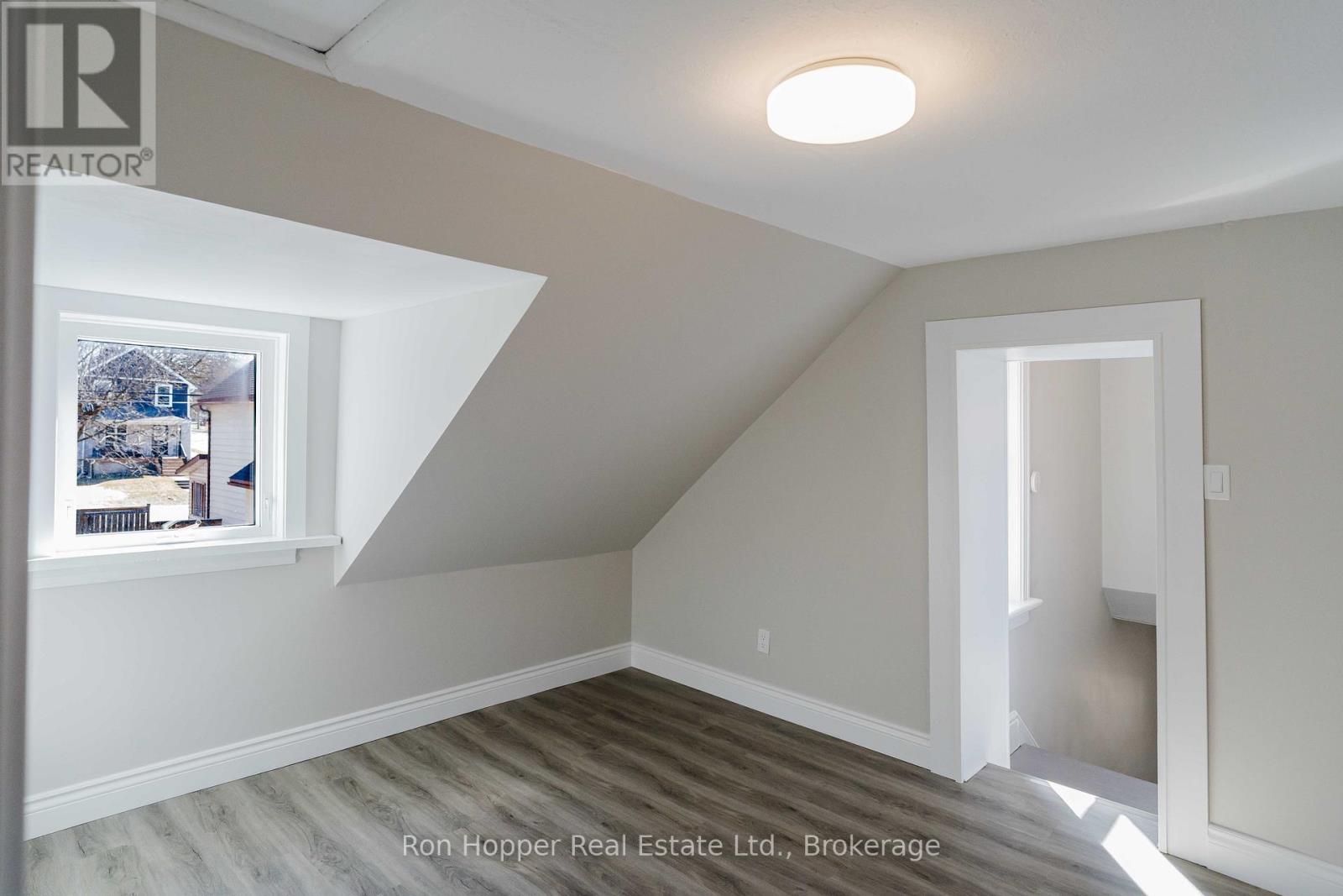 682 7th St A East Street, Owen Sound, Ontario  N4K 1K5 - Photo 25 - X12992270