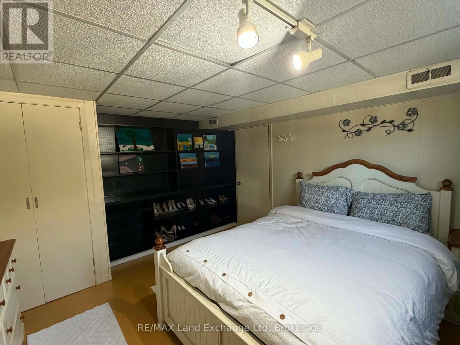 320 Summit Drive, North Huron, Ontario  N0G 2W0 - Photo 35 - X12992616