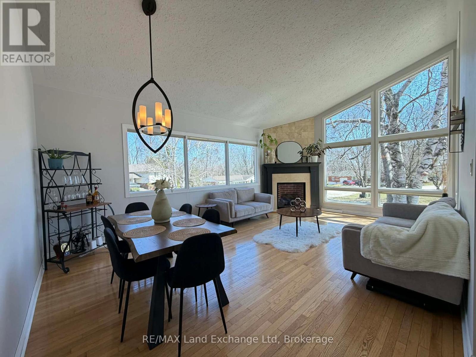 320 Summit Drive, North Huron, Ontario  N0G 2W0 - Photo 5 - X12992616