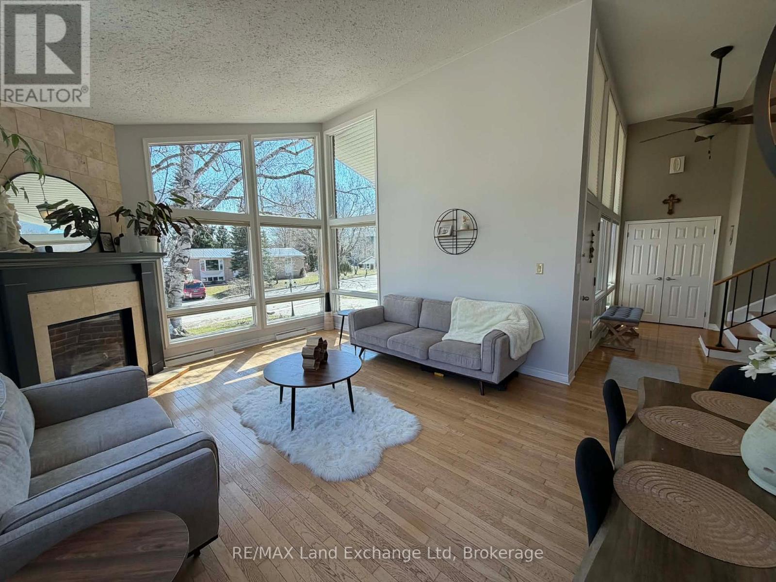 320 Summit Drive, North Huron, Ontario  N0G 2W0 - Photo 6 - X12992616