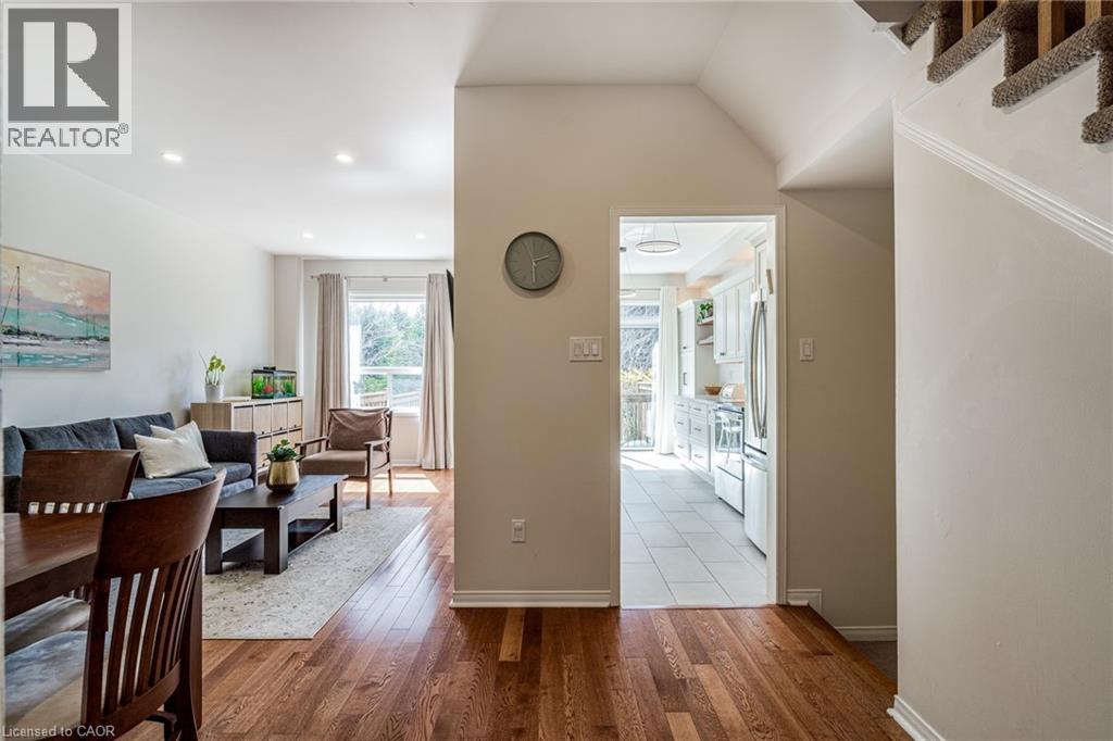 10 Davidson Boulevard Unit# 24, Dundas, Ontario  L9H 7N9 - Photo 5 - 40820122