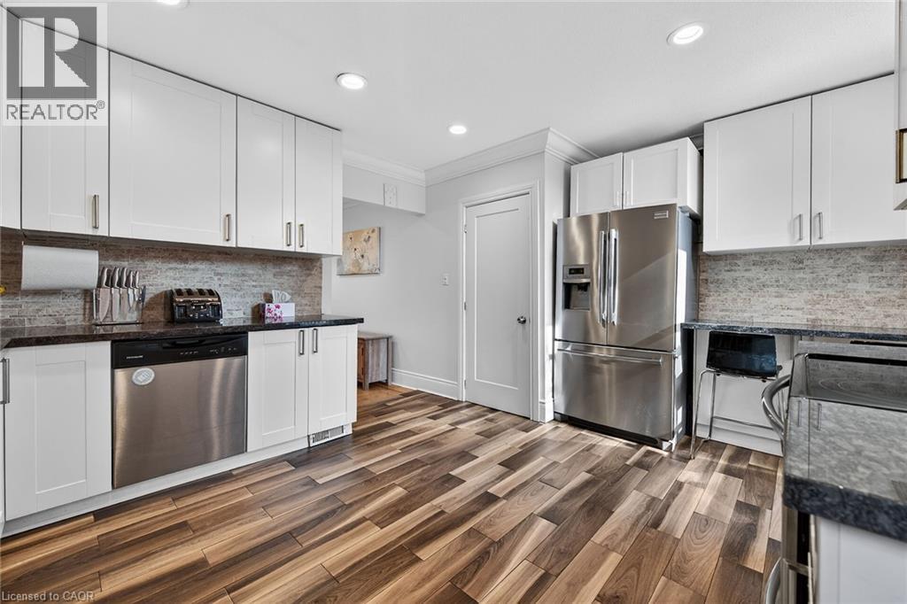 179 Burris Street, Hamilton, Ontario  L8M 2J7 - Photo 9 - 40820429