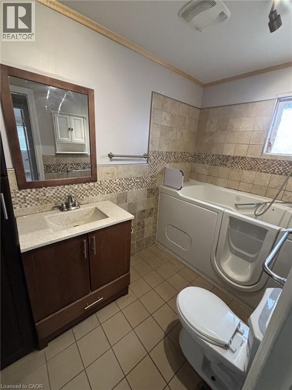 205 Ivon Avenue, Hamilton, Ontario  L8H 5S9 - Photo 3 - 40820425