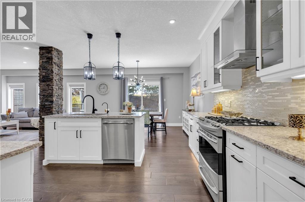 515 St Moritz Avenue, Waterloo, Ontario  N2T 0B3 - Photo 12 - 40820017