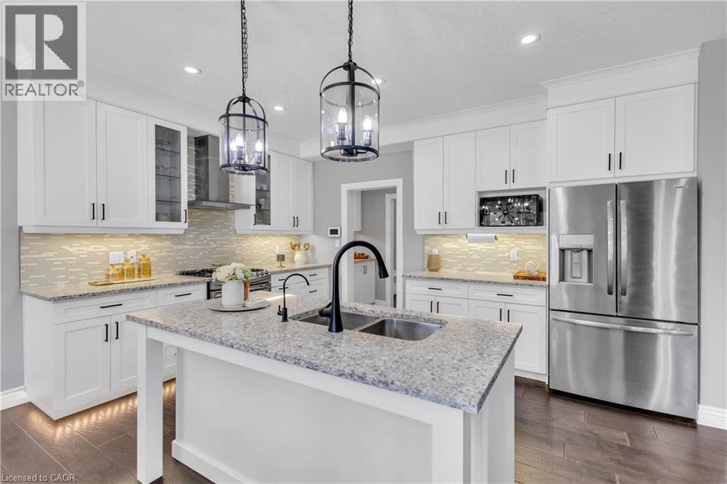 515 St Moritz Avenue, Waterloo, Ontario  N2T 0B3 - Photo 14 - 40820017