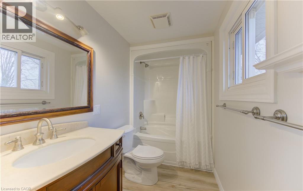 34 Forest Glen Court, Kitchener, Ontario  N2N 1E2 - Photo 17 - 40820475