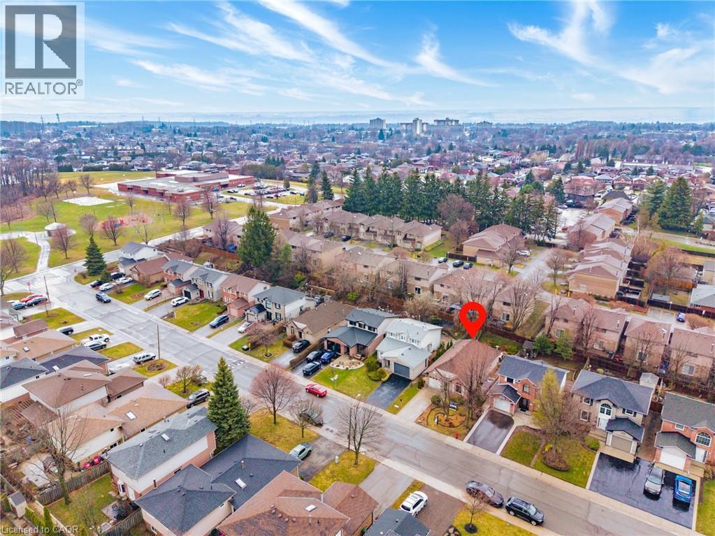 22 Novoco Drive, Hamilton, Ontario  L9C 7E8 - Photo 2 - 40820359