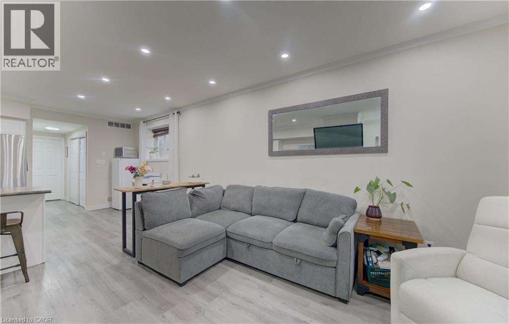 50 Howe Drive W Unit# 4d, Kitchener, Ontario  N2E 0A3 - Photo 5 - 40820190