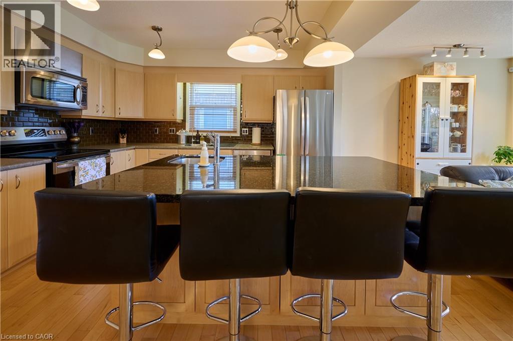 126 Snowdrop Crescent, Kitchener, Ontario  N2E 4G7 - Photo 10 - 40820445