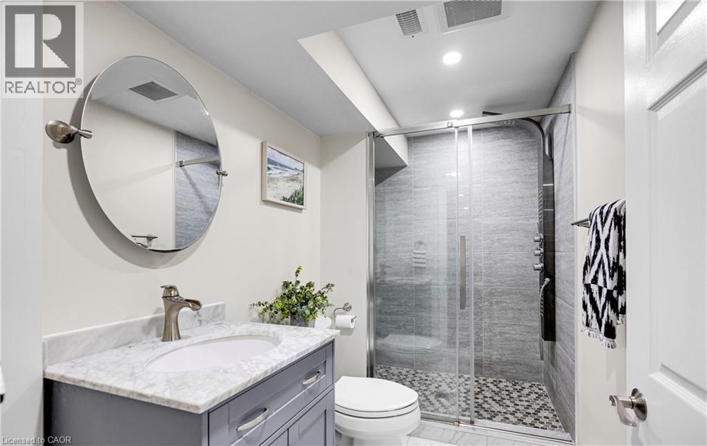 38 Birgitta Crescent Unit# 3, Etobicoke, Ontario  M9C 3W4 - Photo 4 - 40820663