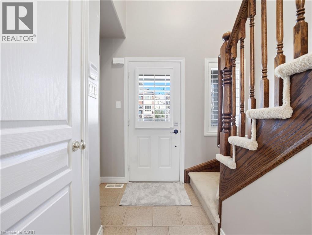 98 Willow Lane, Grimsby, Ontario  L3M 5P7 - Photo 5 - 40820836