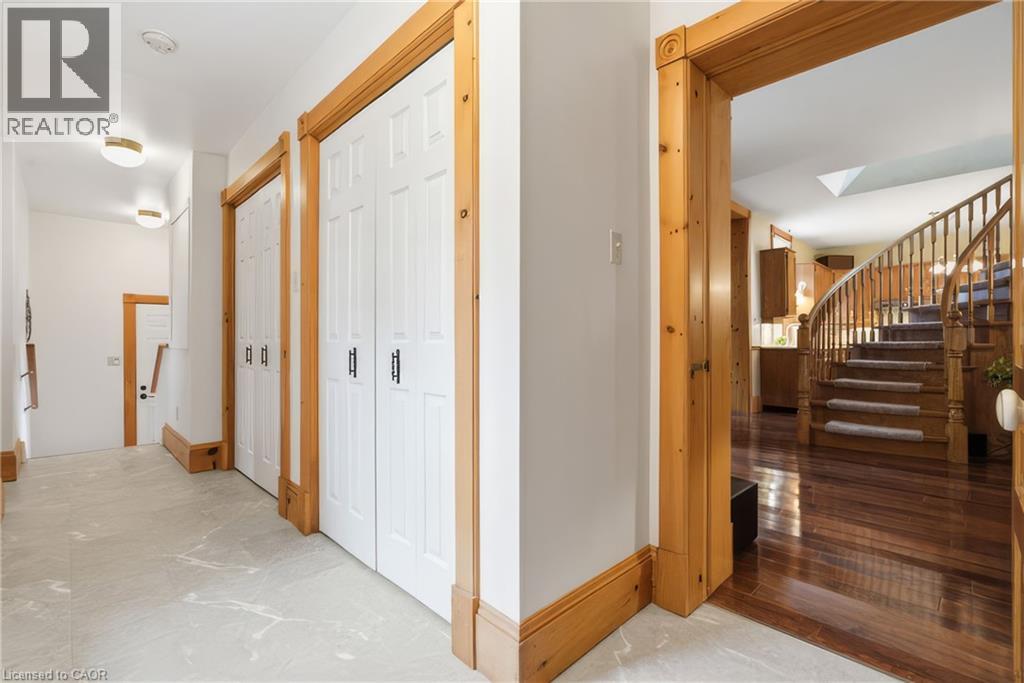 24 Queensway Drive, St. Jacobs, Ontario  N0B 2N0 - Photo 20 - 40820472