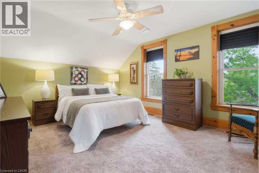 24 Queensway Drive, St. Jacobs, Ontario  N0B 2N0 - Photo 12 - 40820732