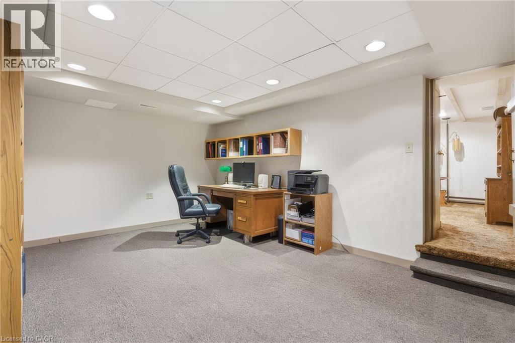 24 Queensway Drive, St. Jacobs, Ontario  N0B 2N0 - Photo 19 - 40820732