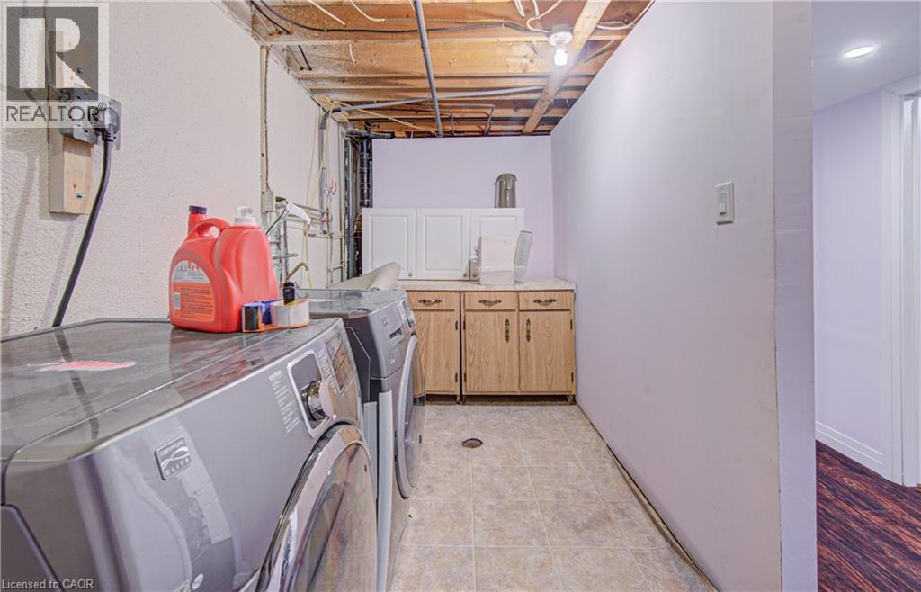 141 Mooregate Crescent, Kitchener, Ontario  N2M 2E9 - Photo 34 - 40815113