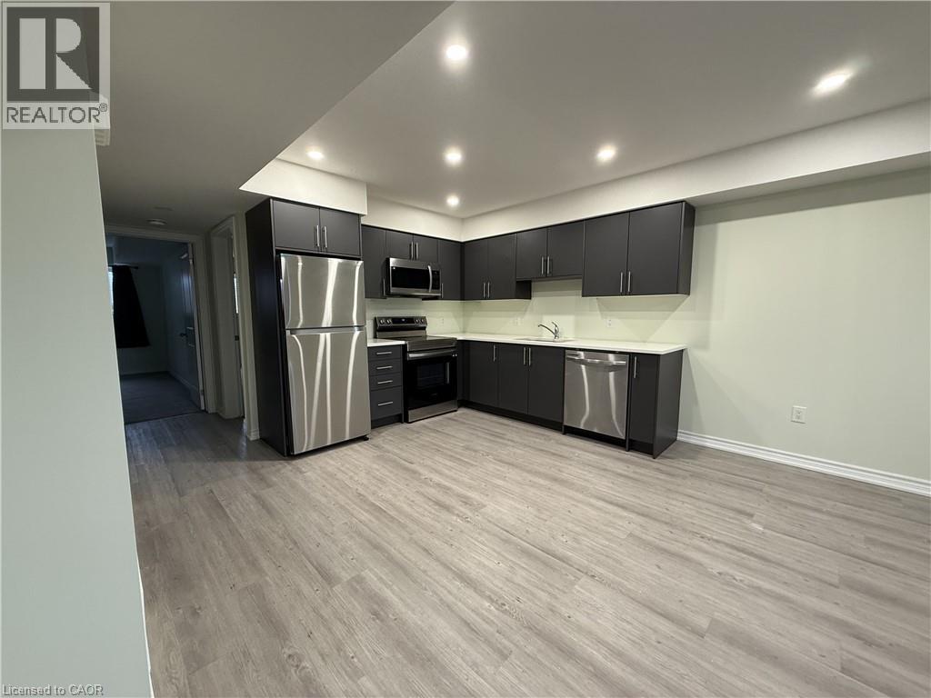 289 CHAPEL HILL Drive, Kitchener, Ontario