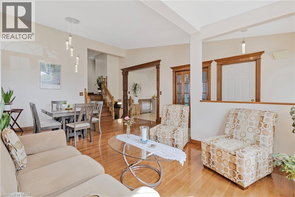 46 Foxhill Crescent, St. Catharines, Ontario  L2S 3V1 - Photo 4 - 40818084