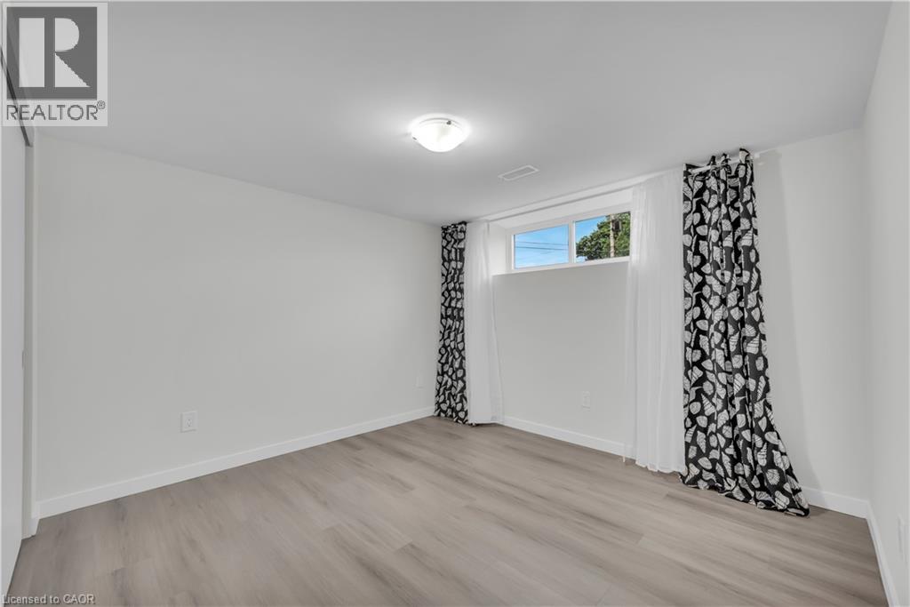 17 Victor Boulevard Unit# B, Hamilton, Ontario  L9A 2V3 - Photo 10 - 40820205