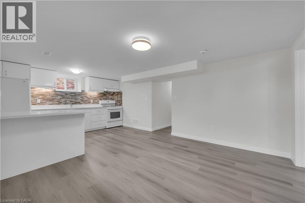 17 Victor Boulevard Unit# B, Hamilton, Ontario  L9A 2V3 - Photo 9 - 40820205