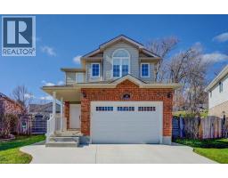 28 WISTERIA Court, Kitchener, Ontario
