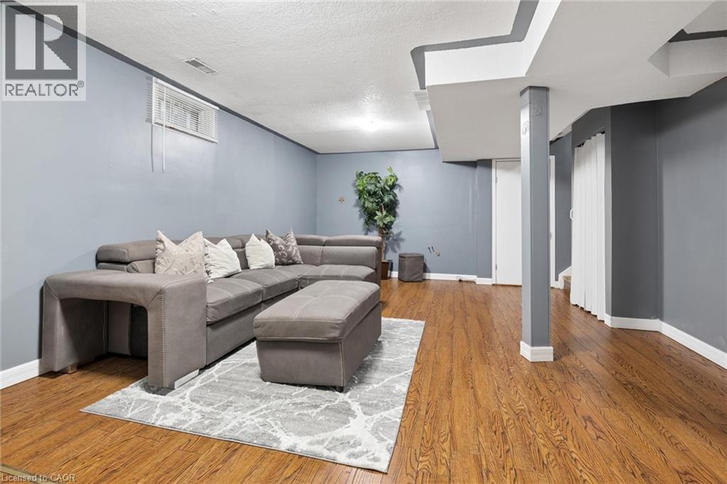 14 Wycliffe Place, Kitchener, Ontario  N2M 5J7 - Photo 24 - 40820983