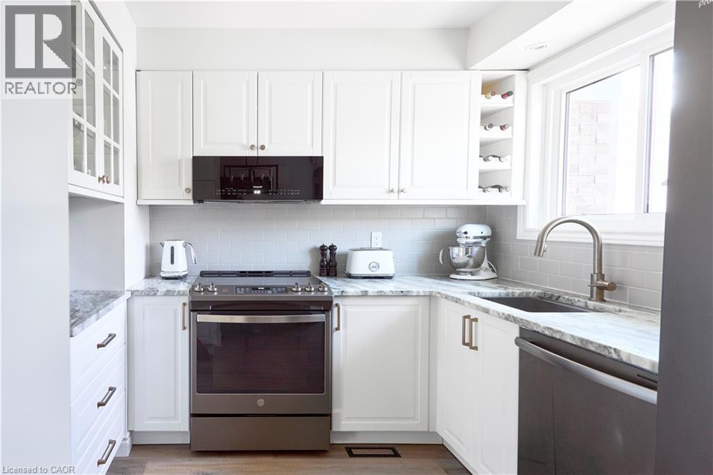 46 Cedarwoods Crescent Unit# 27, Kitchener, Ontario  N2C 2L7 - Photo 8 - 40820820