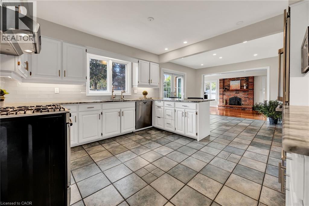 250 Grey Squirrel Place, Waterloo, Ontario  N2K 3H9 - Photo 11 - 40820330