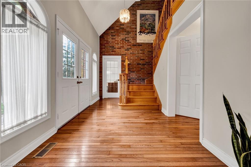 250 Grey Squirrel Place, Waterloo, Ontario  N2K 3H9 - Photo 4 - 40820330