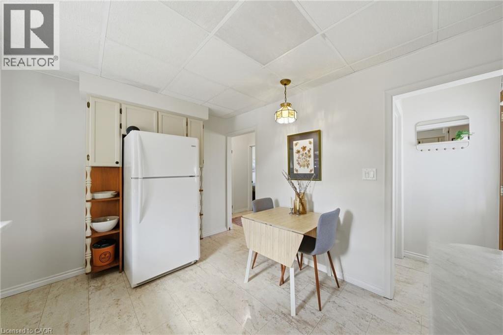 752 Ninth Avenue, Hamilton, Ontario  L8T 2A6 - Photo 4 - 40821078