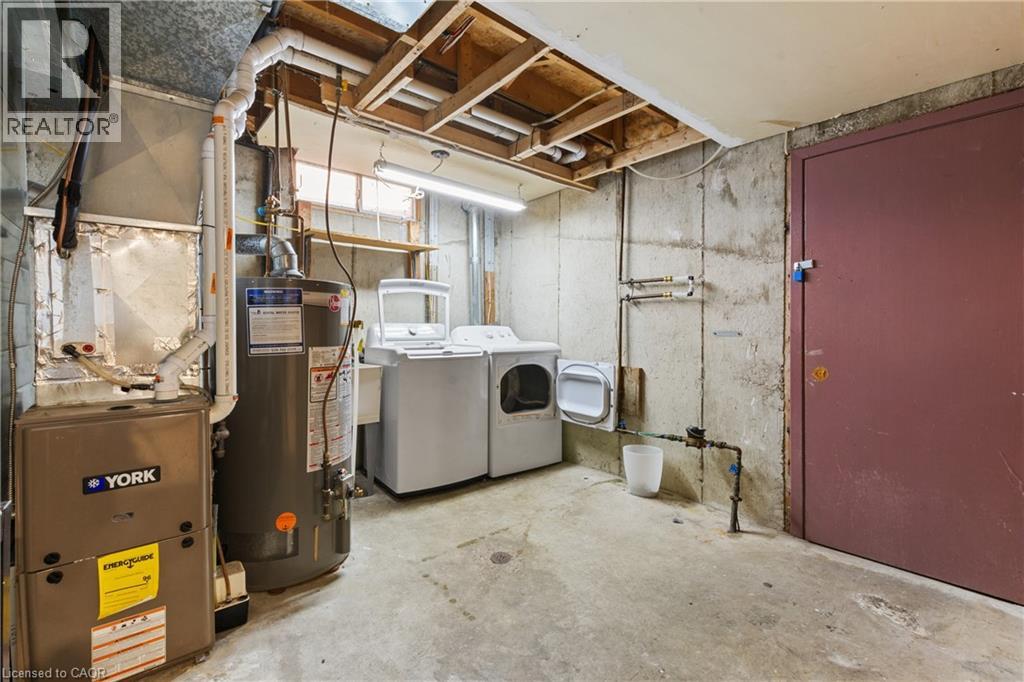 23 Amherst Drive, Kitchener, Ontario  N2P 1E1 - Photo 13 - 40816711