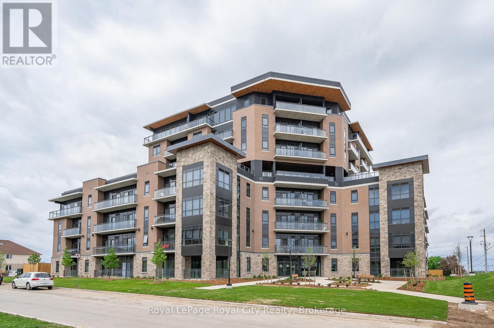 402 - 332 GOSLING GARDENS, Guelph, Ontario