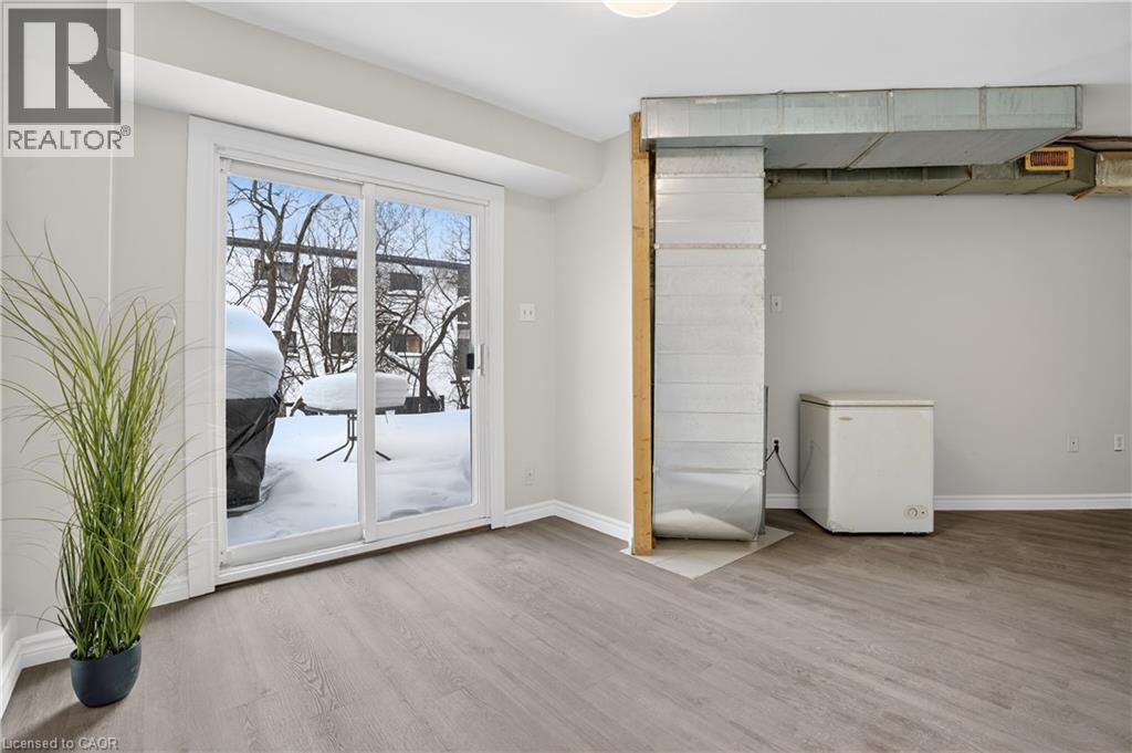 60 Elmsdale Drive Unit# 66, Kitchener, Ontario  N2E 2G4 - Photo 4 - 40820376