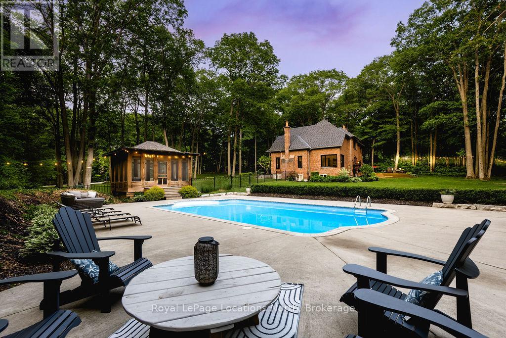 18 Mills Circle, Springwater, Ontario  L0L 1X0 - Photo 2 - S13003624