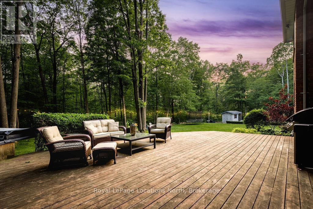 18 Mills Circle, Springwater, Ontario  L0L 1X0 - Photo 8 - S13003624