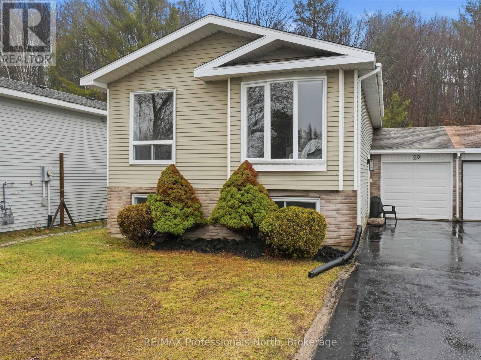 29 Pinecone Dr., Bracebridge, Ontario  P1L 2G3 - Photo 32 - X13003924