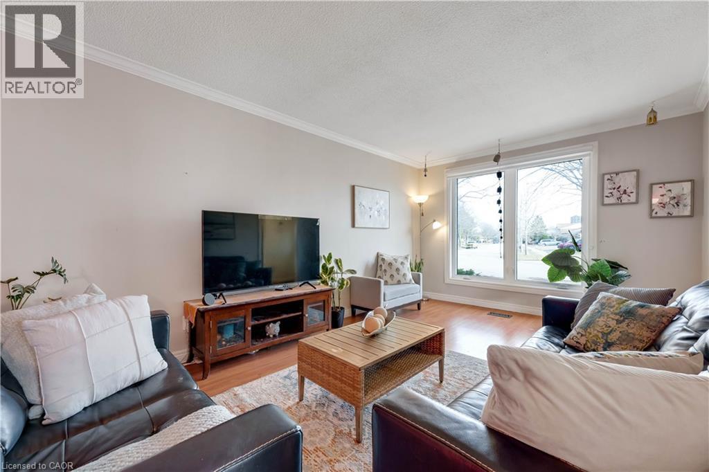 72 St Jerome Crescent, Kitchener, Ontario  N2C 2L2 - Photo 11 - 40820877