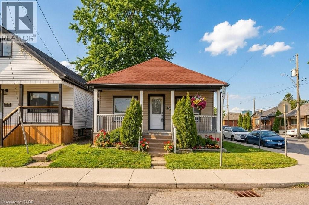 299 BRITANNIA Avenue, Hamilton, Ontario