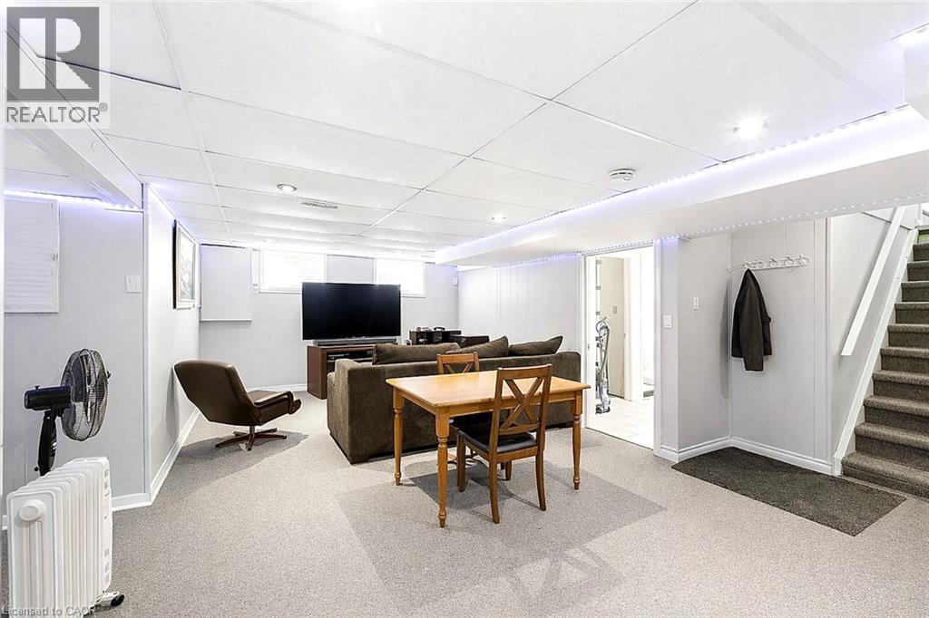 13 Westview Crescent, Waterdown, Ontario  L8B 0E4 - Photo 9 - 40821361