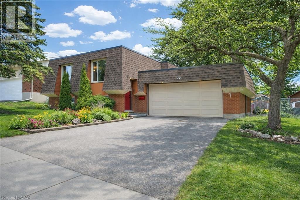 42 Culpepper Drive, Waterloo, Ontario  N2L 5L1 - Photo 2 - 40821391