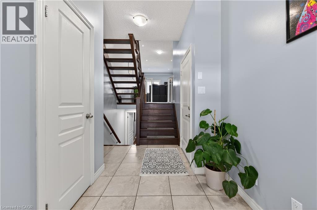 88 Highgate Drive, Hamilton, Ontario  L8J 0C2 - Photo 6 - 40821727