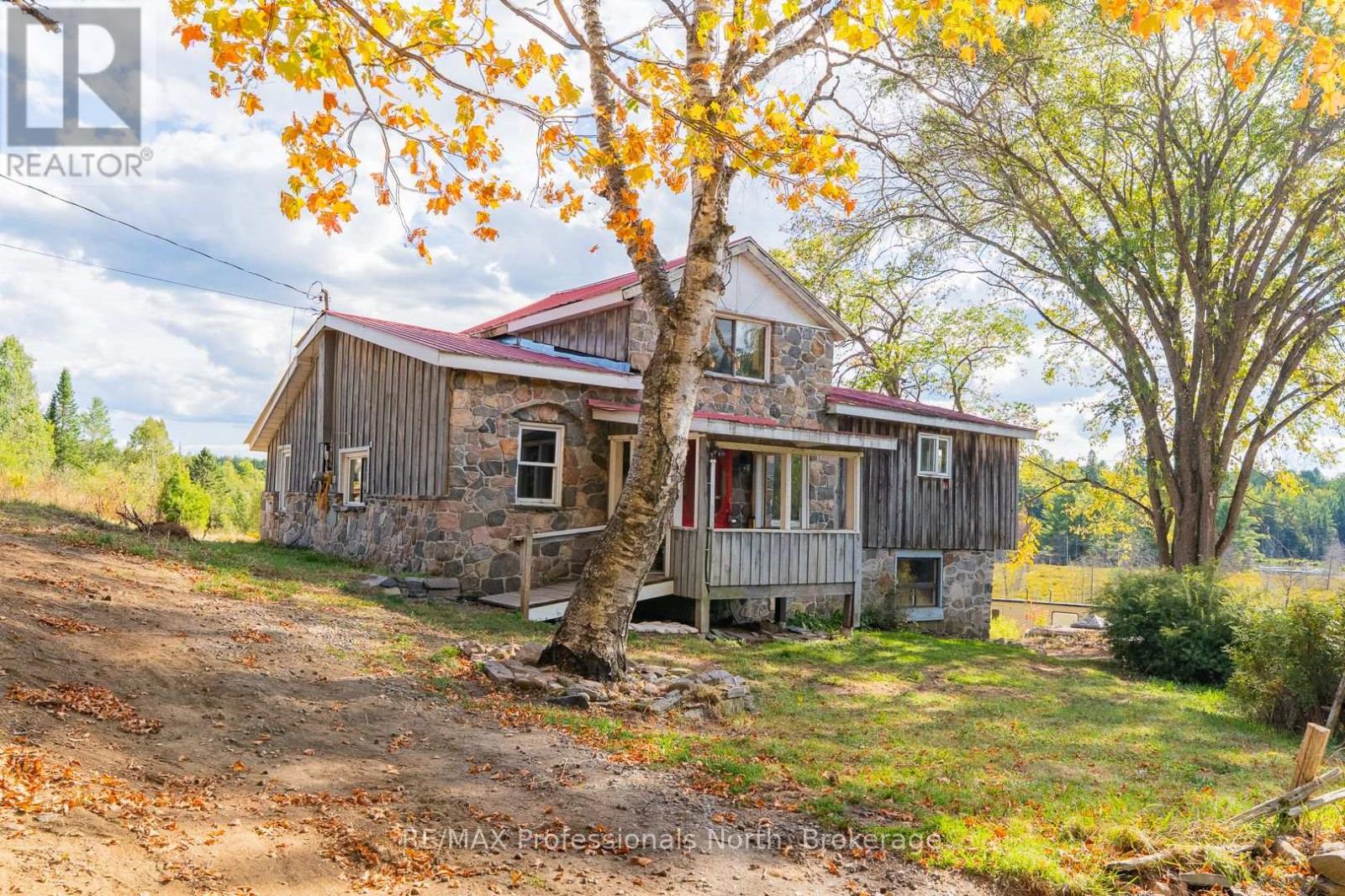 1127 FALLOWFIELD ROAD, Dysart et al, Ontario