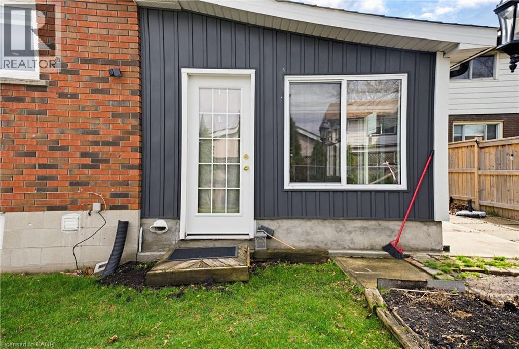 157 Hoover Crescent, Hamilton, Ontario  L9A 3H2 - Photo 36 - 40821617