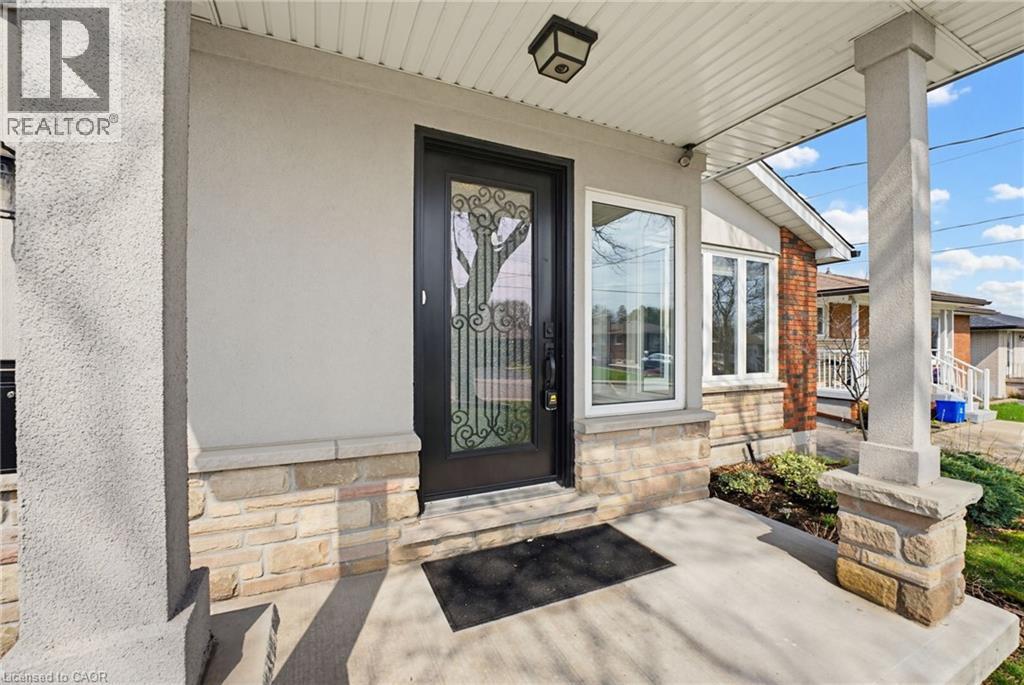 157 Hoover Crescent, Hamilton, Ontario  L9A 3H2 - Photo 8 - 40821617