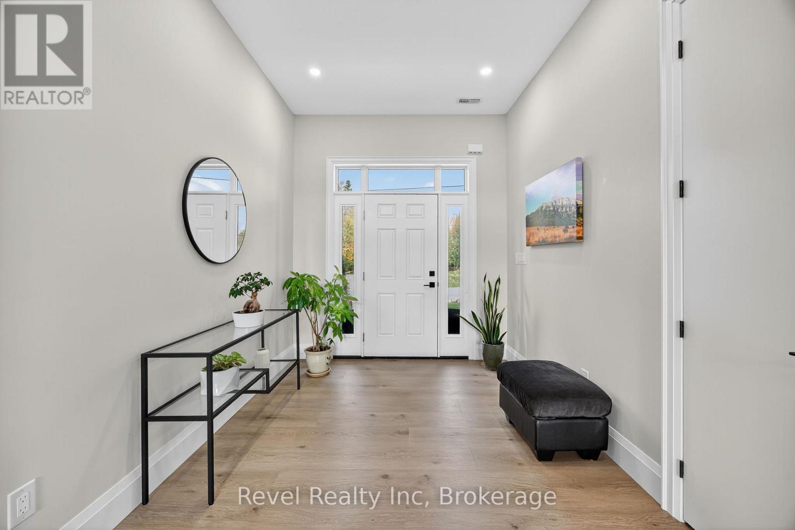 2 Seguin Crescent, Tiny, Ontario  L9M 0C9 - Photo 3 - S13011412