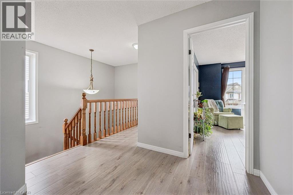 707 Commonwealth Crescent, Kitchener, Ontario  N2E 4J8 - Photo 20 - 40820109