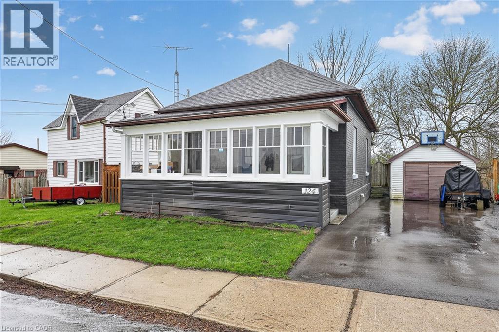 124 EAST PARK Drive, Woodstock, Ontario